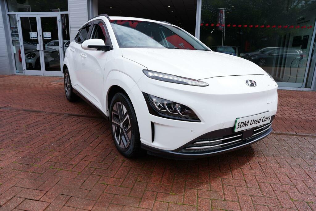 Hyundai Kona 39Kwh Premium Suv 10.5Kw Charge White #5