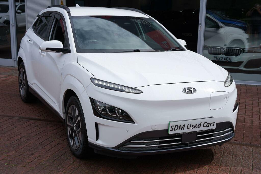 Hyundai Kona 39Kwh Premium Suv 10.5Kw Charge White #2