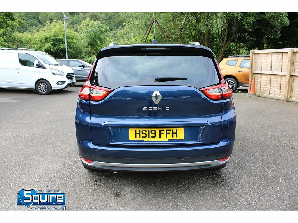 Renault Grand Scenic Iconic #19