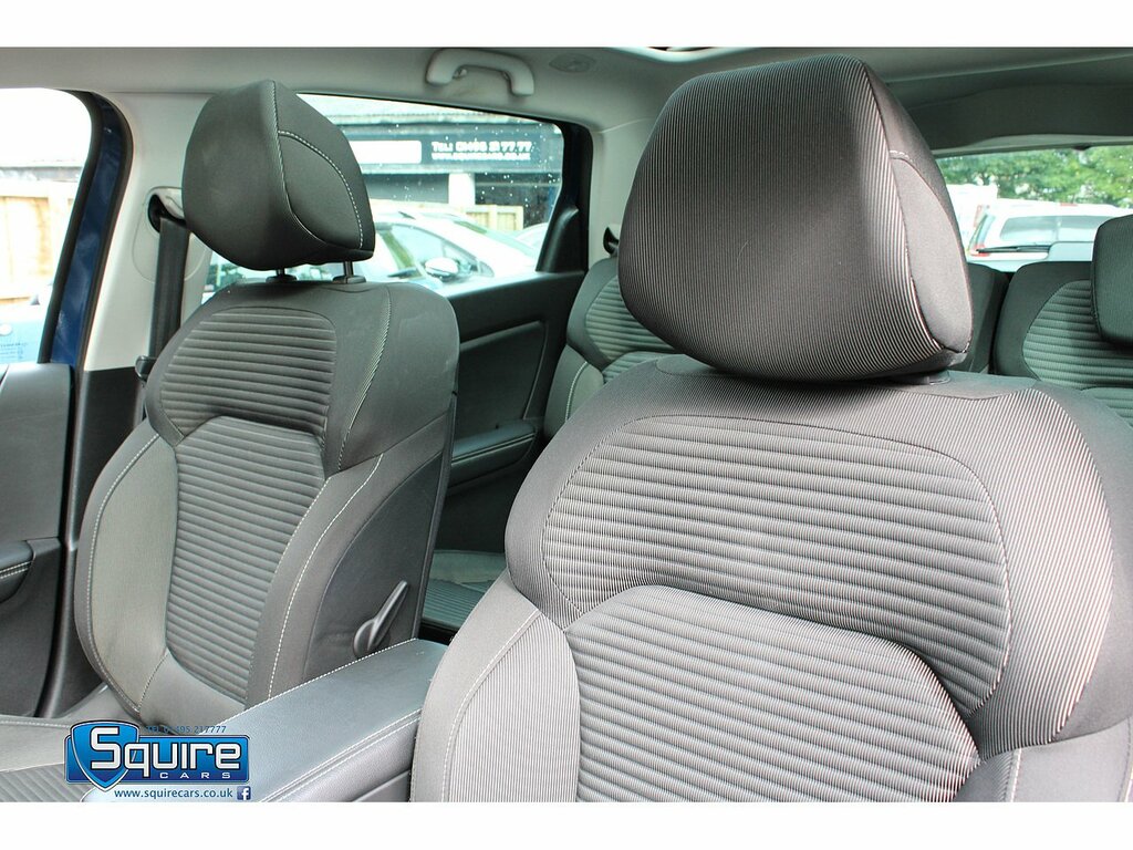 Renault Grand Scenic Iconic #34