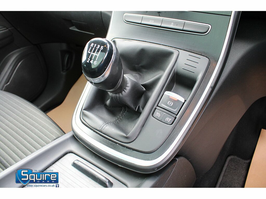 Renault Grand Scenic Iconic #13