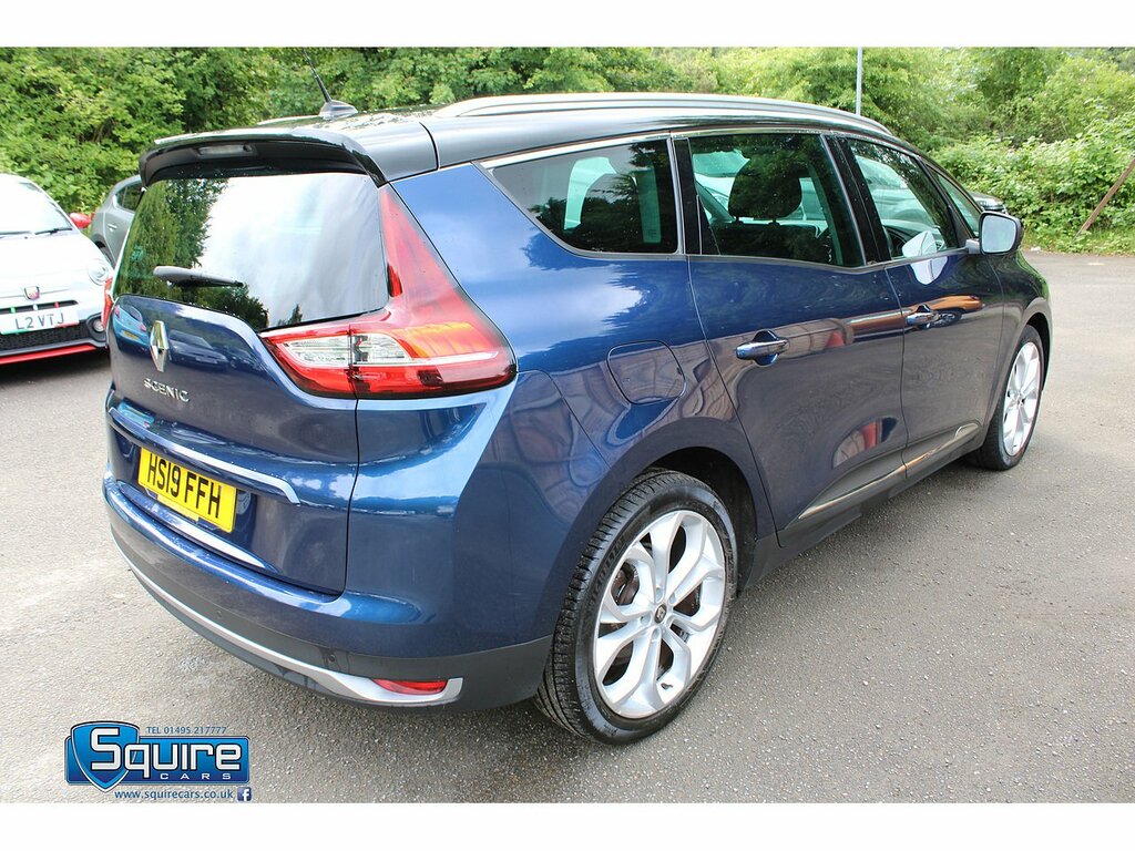 Renault Grand Scenic Iconic #10
