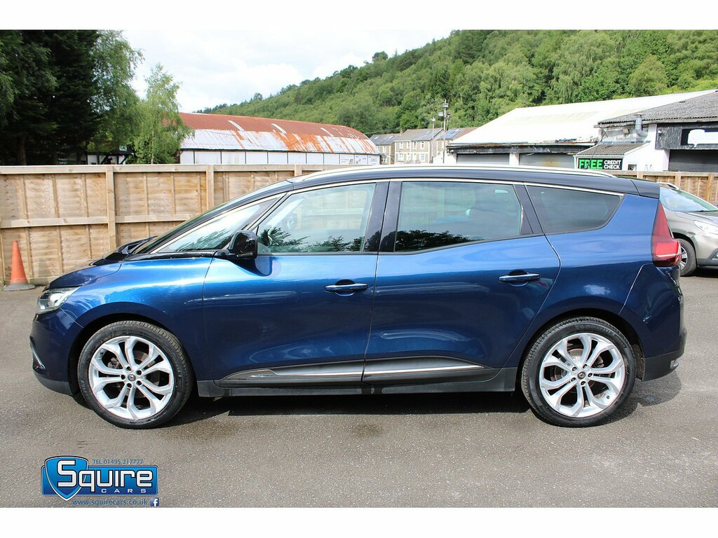 Renault Grand Scenic Iconic #15