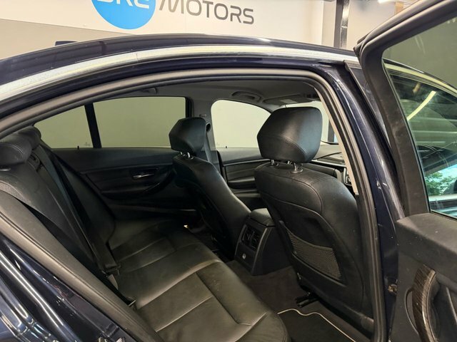 BMW 3 Series Sport Black #14