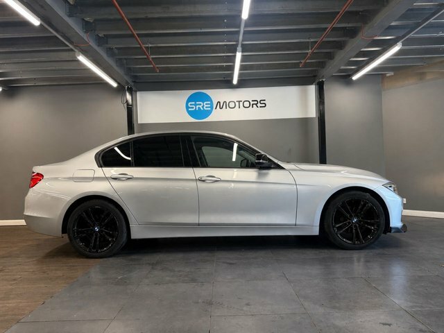 BMW 3 Series 2015 2.0 318D Sport Saloon Euro Silver #3