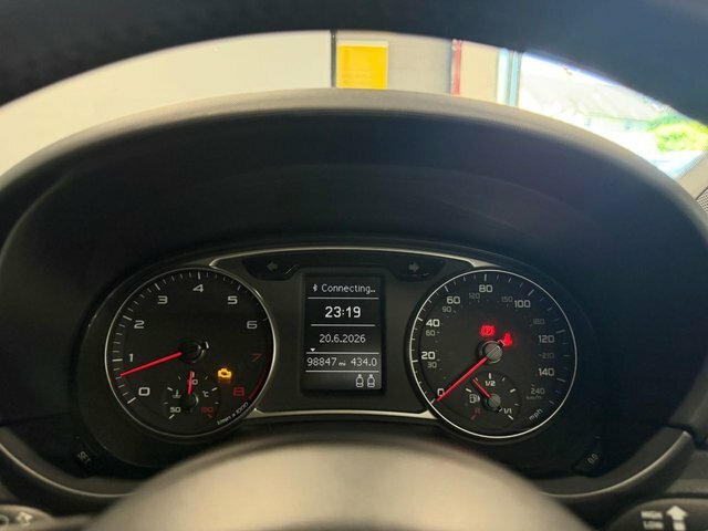 Audi A1 1.4 Tfsi Sport Euro 5 Ss Black #11