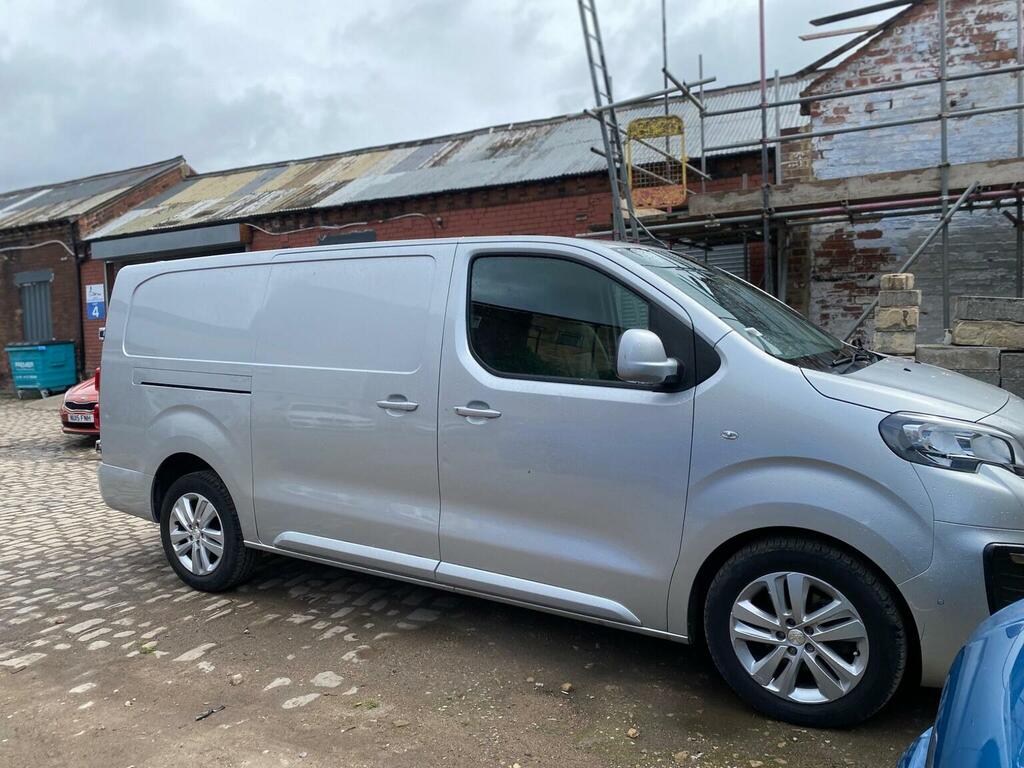 Peugeot Expert Panel Van 2.0 Bluehdi 1400 Professional Plus Long Silver