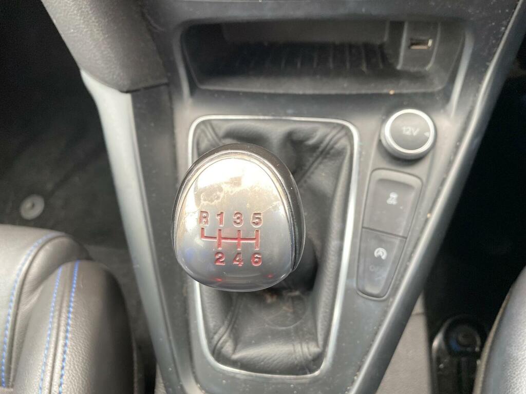 Ford Focus Hatchback 2.0 Tdci St-2 Euro 6 Ss 201717 CM08SAR Blue #4