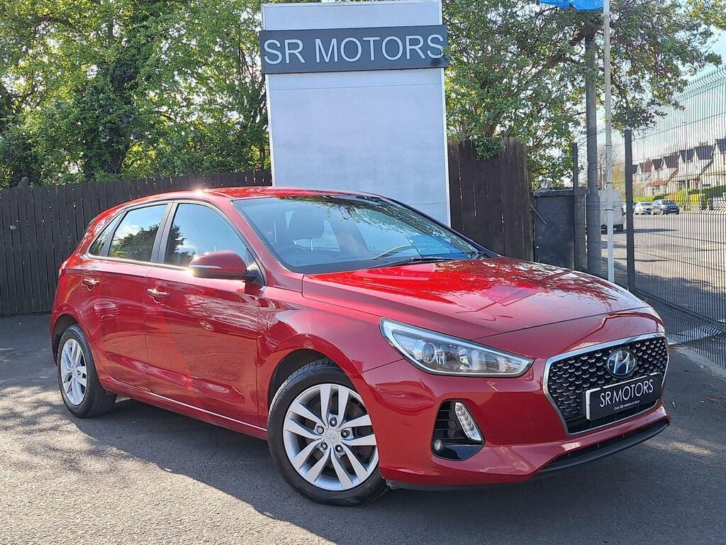 Hyundai I30 Hatchback 1.6 Crdi Blue Drive Se Nav Euro 6 Ss Red