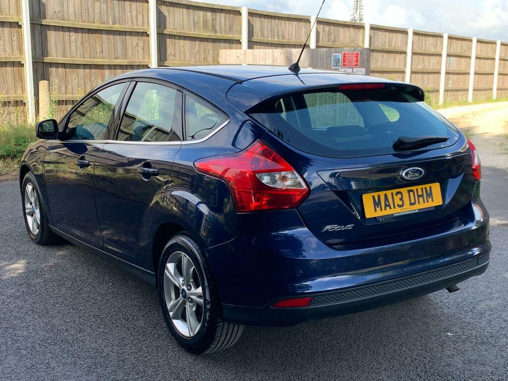 Ford Focus 1.6 Zetec Powershift Euro 5 MA13DHM #4