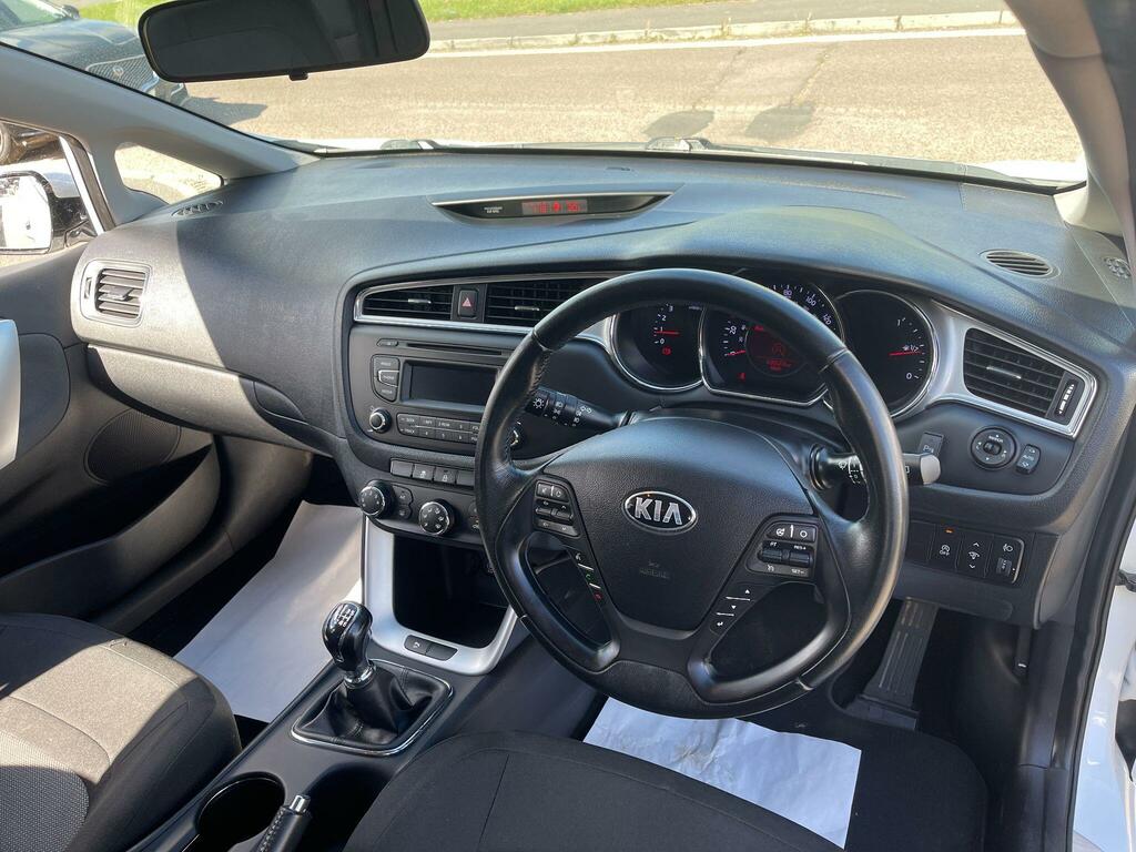 Kia Ceed 1.6 Crdi 2 Sportswagon Euro 6 Ss CE16SKJ  #6