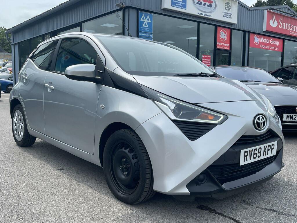Toyota Aygo 1.0 Vvt-i X-play X-shift Euro 6 Silver