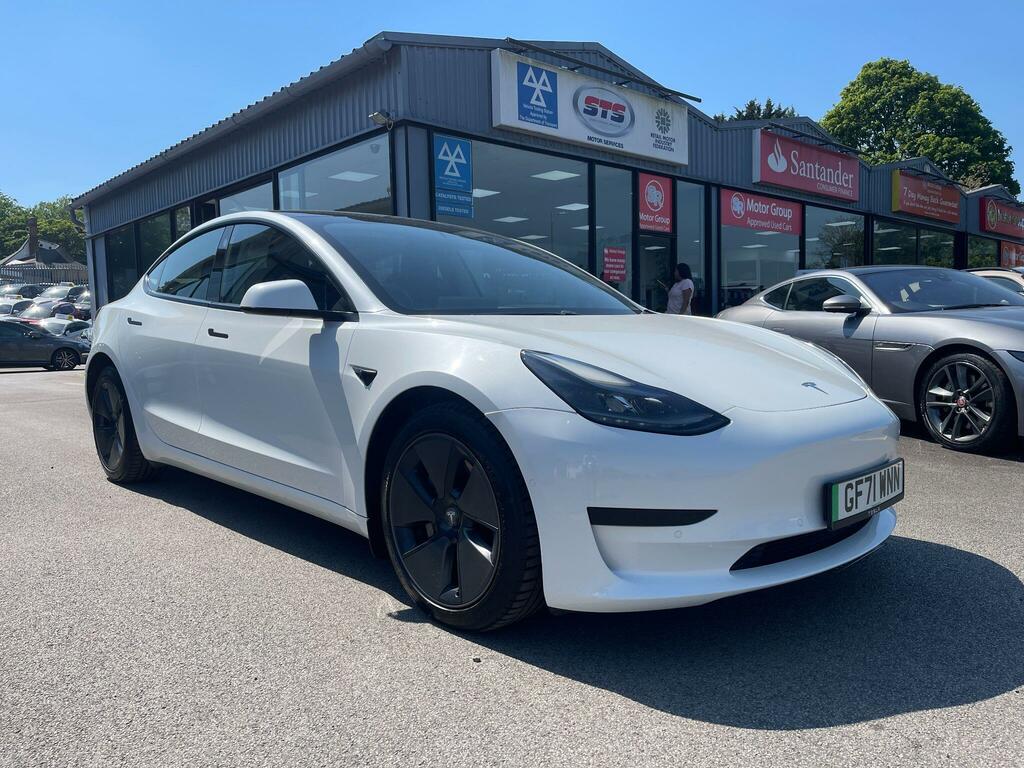 Tesla Model 3 Standard Range Plus Rwd