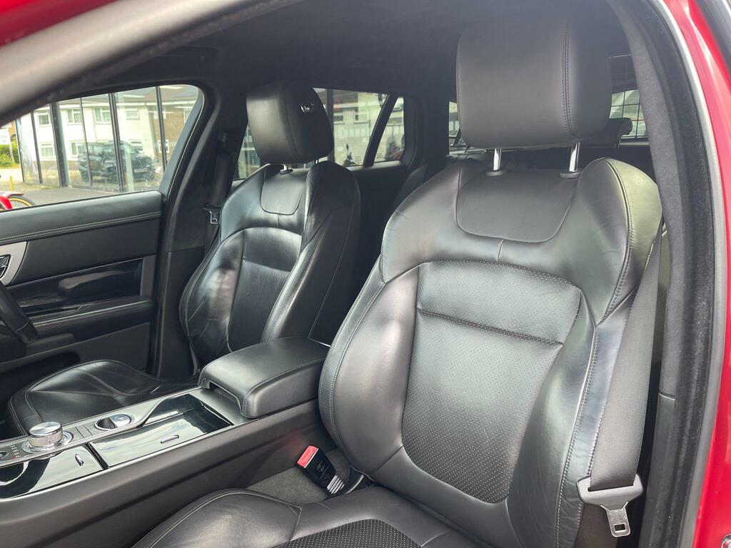 Jaguar XF 2.2L Premium Luxury Black #10