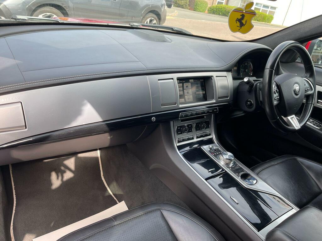 Jaguar XF 2.2L Premium Luxury Black #8