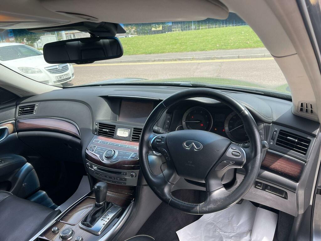 Infiniti Q70 3.5L Premium Tech White #7