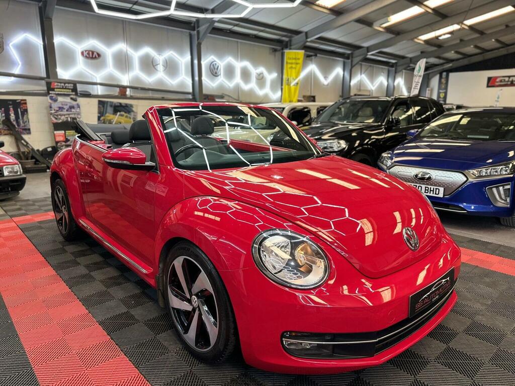 Volkswagen Beetle Convertible 1.6 Tdi Bluemotion Tech Design Cabriol Red