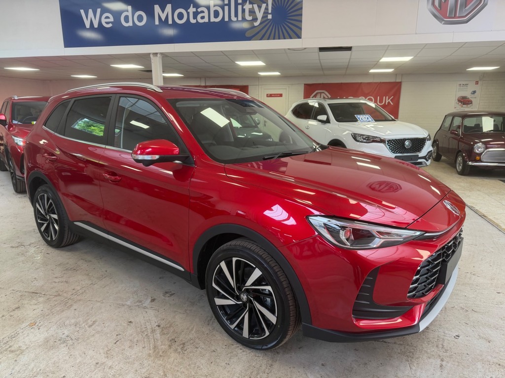 MG ZS 1.5 Hybrid Trophy Red