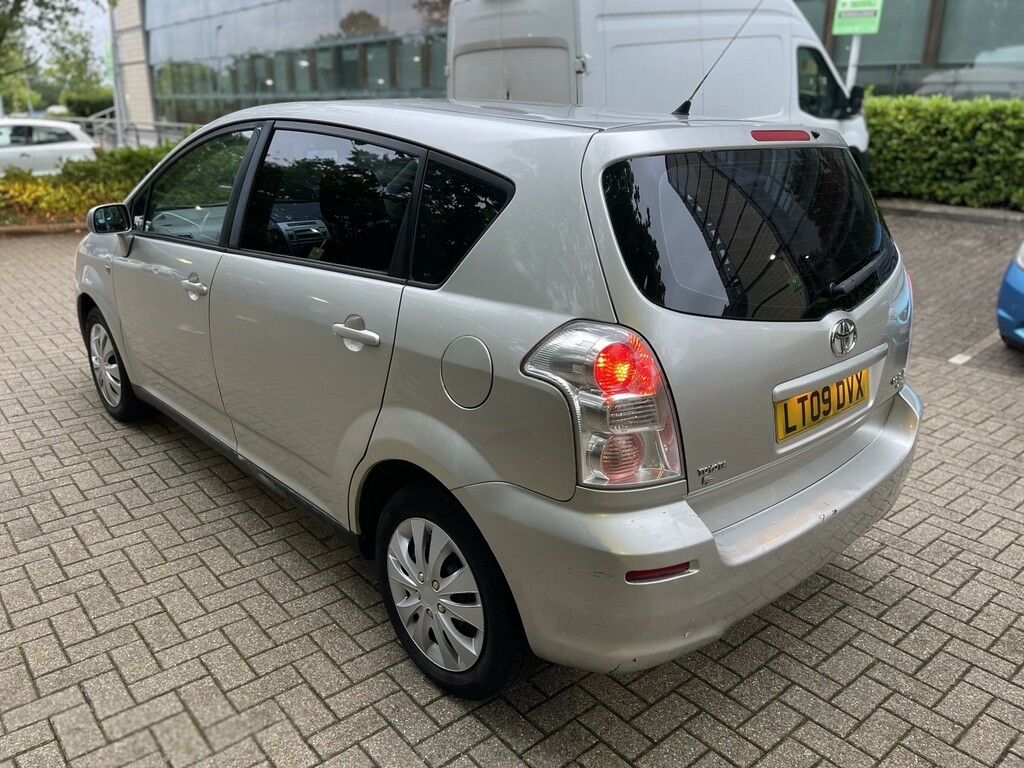 Toyota Corolla Verso 1.6 Vvt-i T2 Silver #5