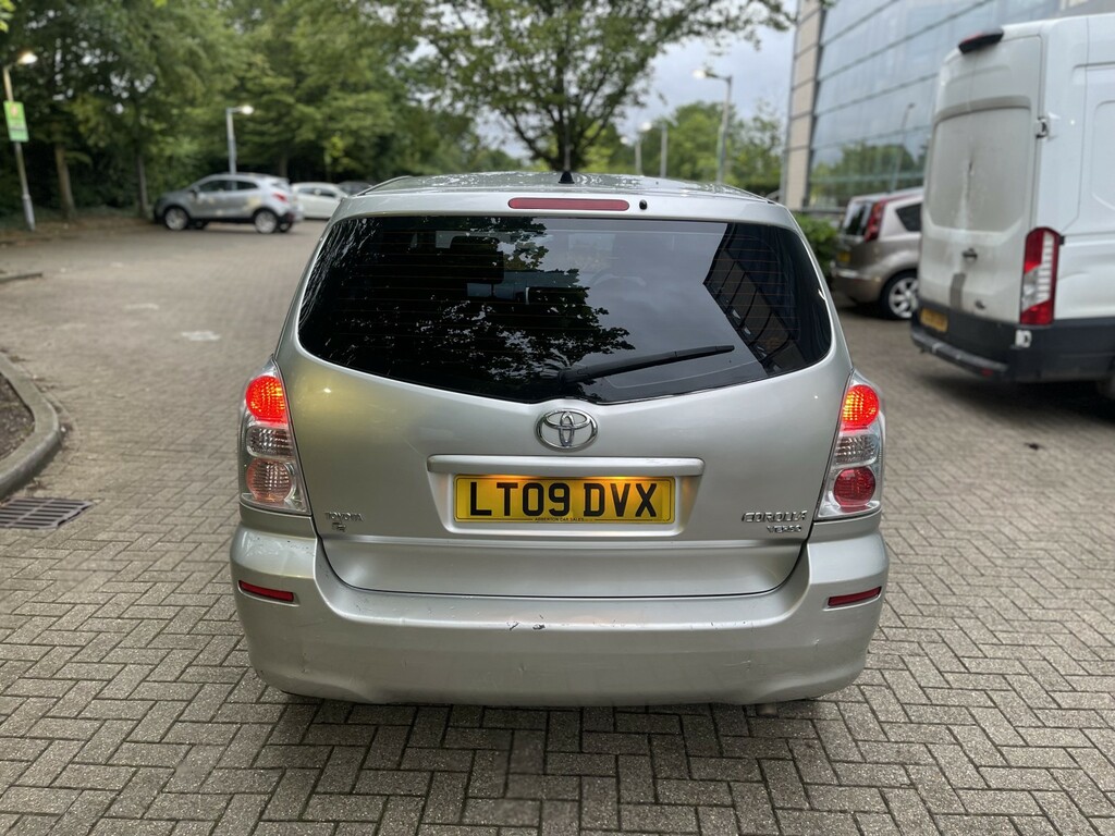 Toyota Corolla Verso 1.6 Vvt-i T2 Silver #6