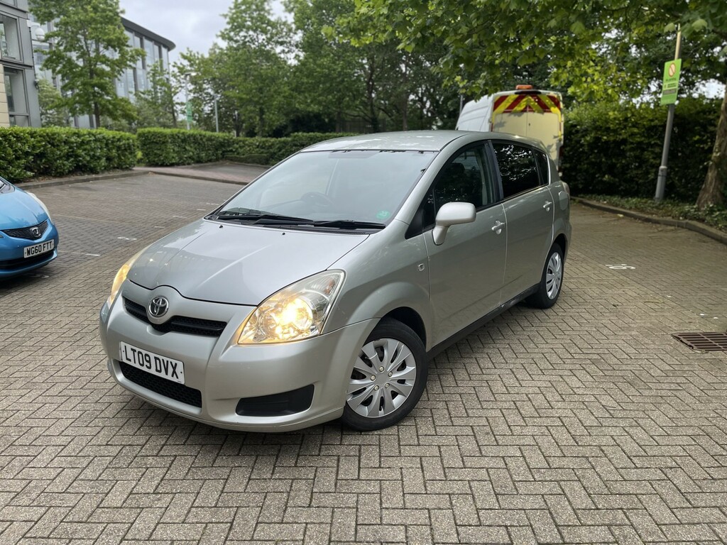 Toyota Corolla Verso 1.6 Vvt-i T2 Silver #3