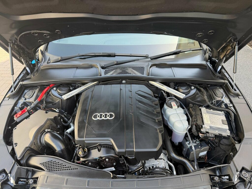 Audi A4 Avant A4 Black Edition 35 Tfsi Blue #44