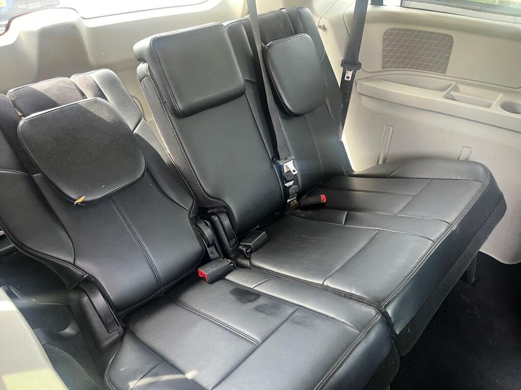 Chrysler Grand Voyager LX Black #11