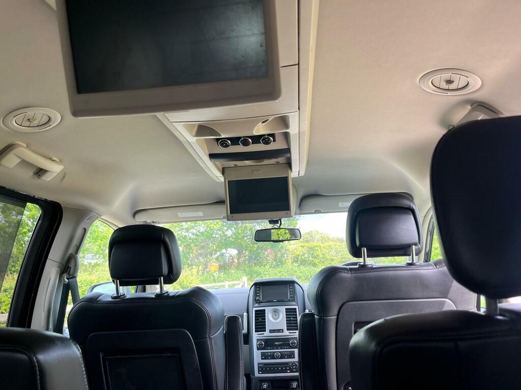 Chrysler Grand Voyager LX Black #10