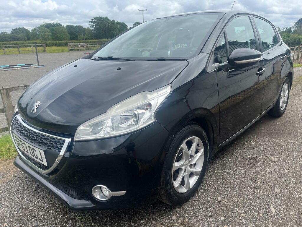 Peugeot 208 1.2 Vti Access Blue #2