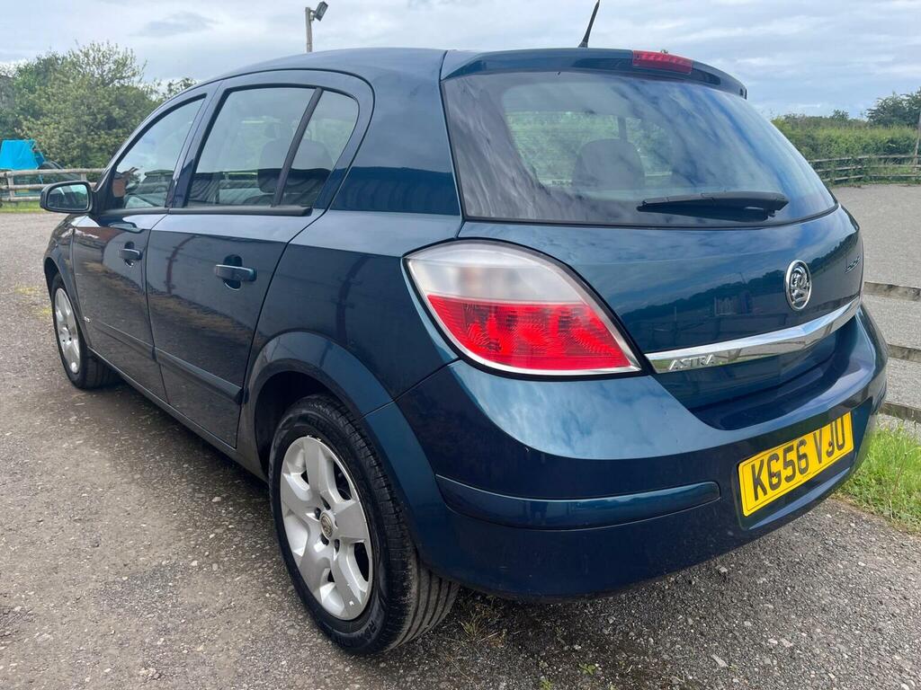 Vauxhall Astra 1.8I 16V Design Black #3