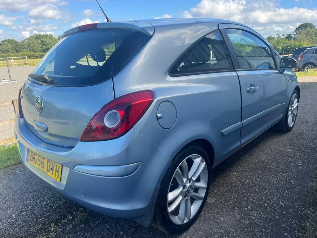 Vauxhall Corsa Design 16V 1.4 Blue #5