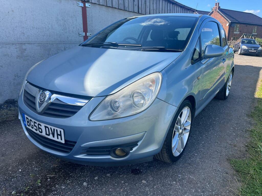 Vauxhall Corsa Design 16V 1.4 Blue #2