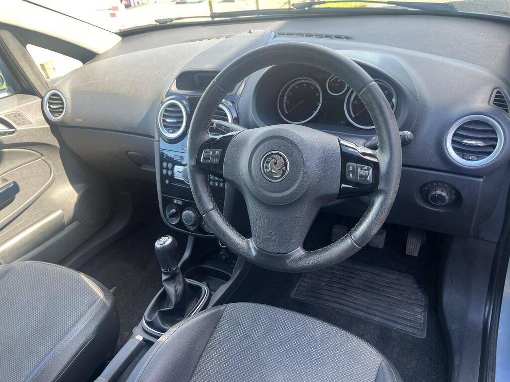 Vauxhall Corsa Design 16V 1.4 Blue #7