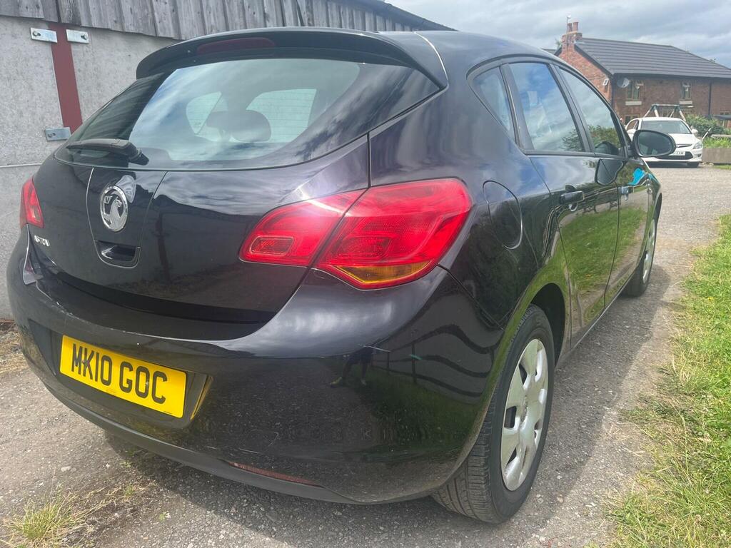 Vauxhall Astra 1.4 16V Exclusiv Euro 5 Black #6