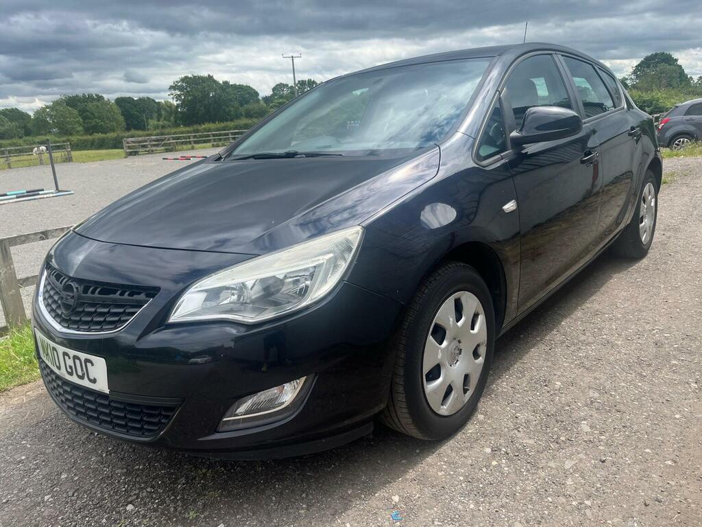 Vauxhall Astra 1.4 16V Exclusiv Euro 5 Black #2