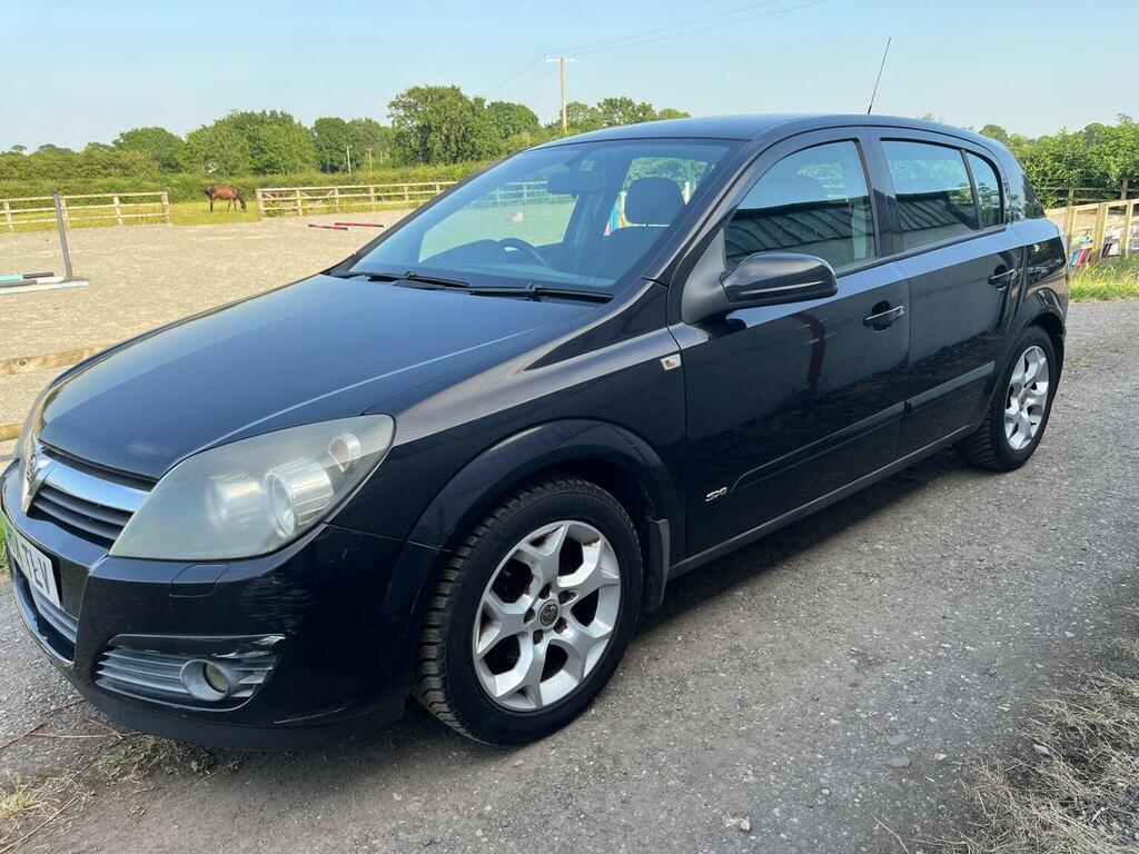 Vauxhall Astra Hatchback 1.6I 16V Club 200404 Gold #5