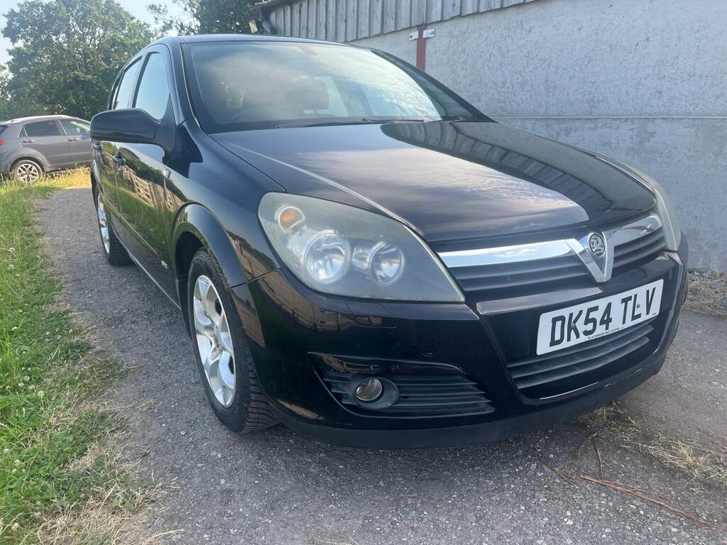 Vauxhall Astra Hatchback 1.6I 16V Club 200404 Gold #1
