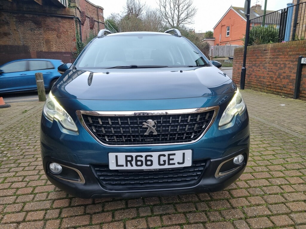 Peugeot 2008 Suv 1.2 Puretech Active 2016 LR66GEJ Green #2