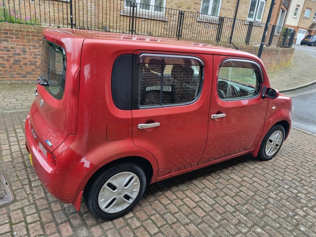 Nissan Cube Hatchback 1.6 2019 Red #3