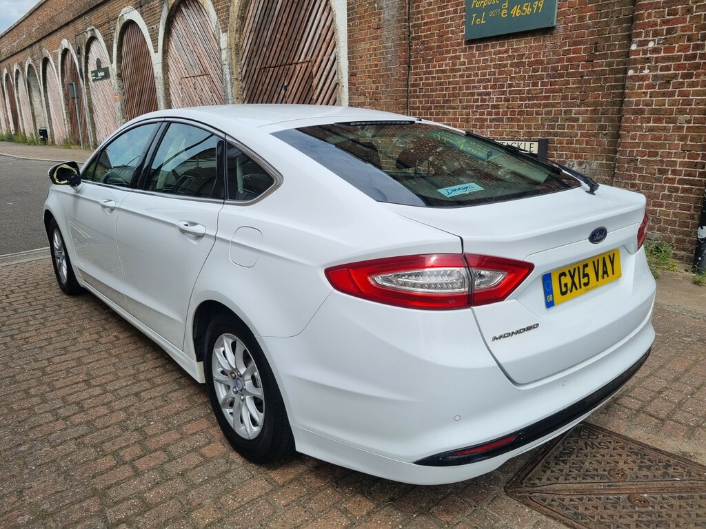 Ford Mondeo 1.6 Tdci Econetic Titanium White #4
