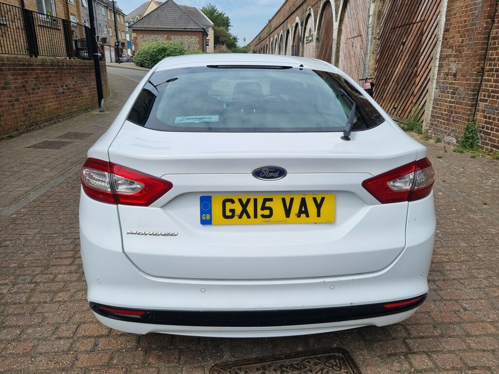 Ford Mondeo 1.6 Tdci Econetic Titanium White #5