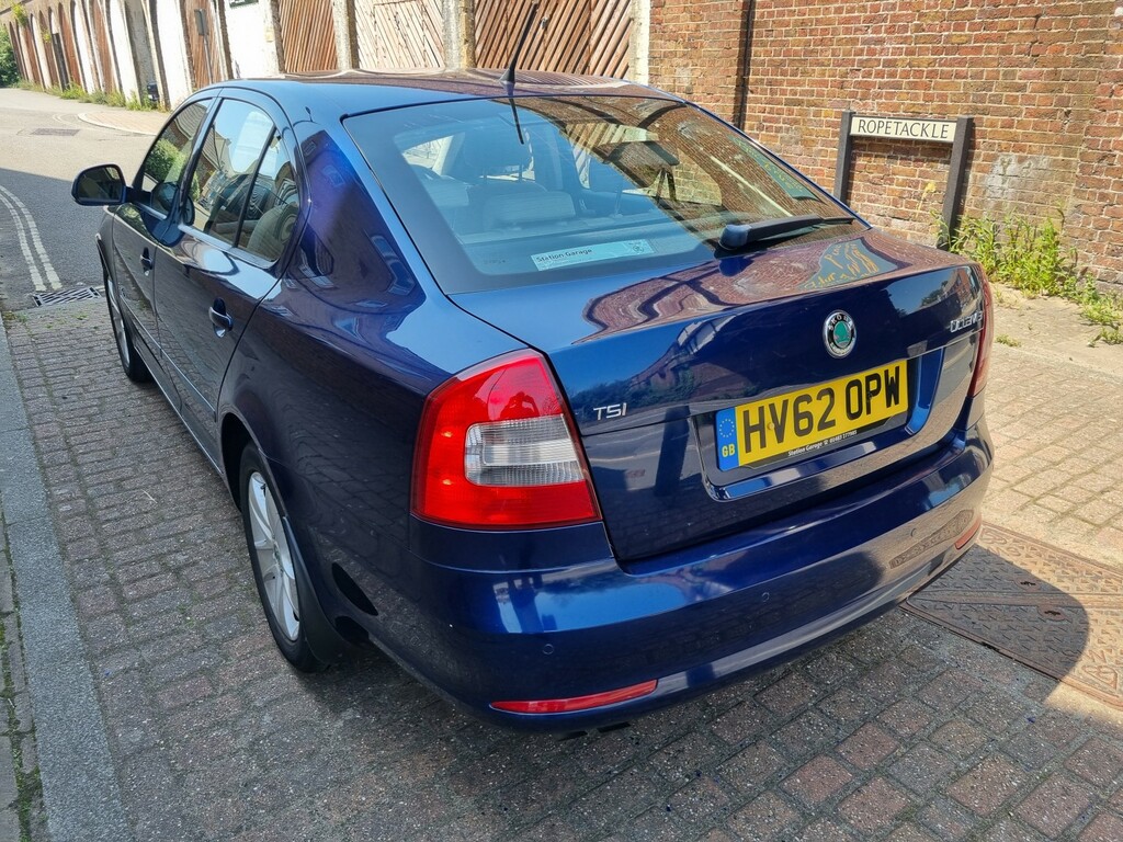 Skoda Octavia Hatchback 1.4 Tsi Elegance 2012 Blue #4
