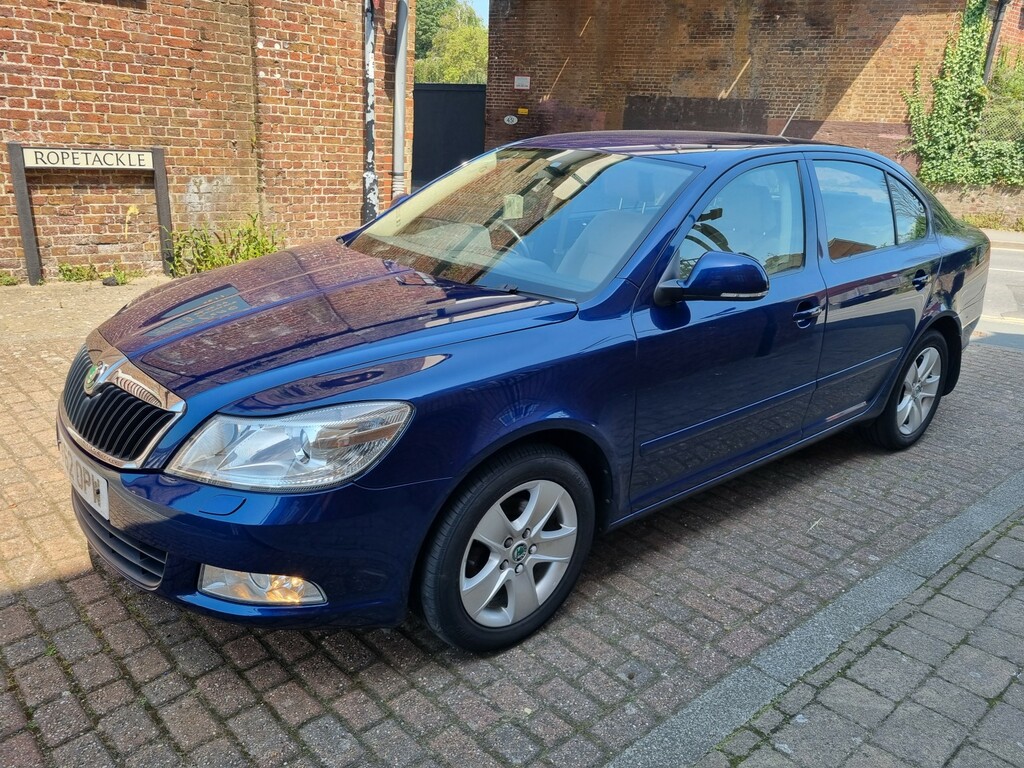 Skoda Octavia Hatchback 1.4 Tsi Elegance 2012 Blue #3