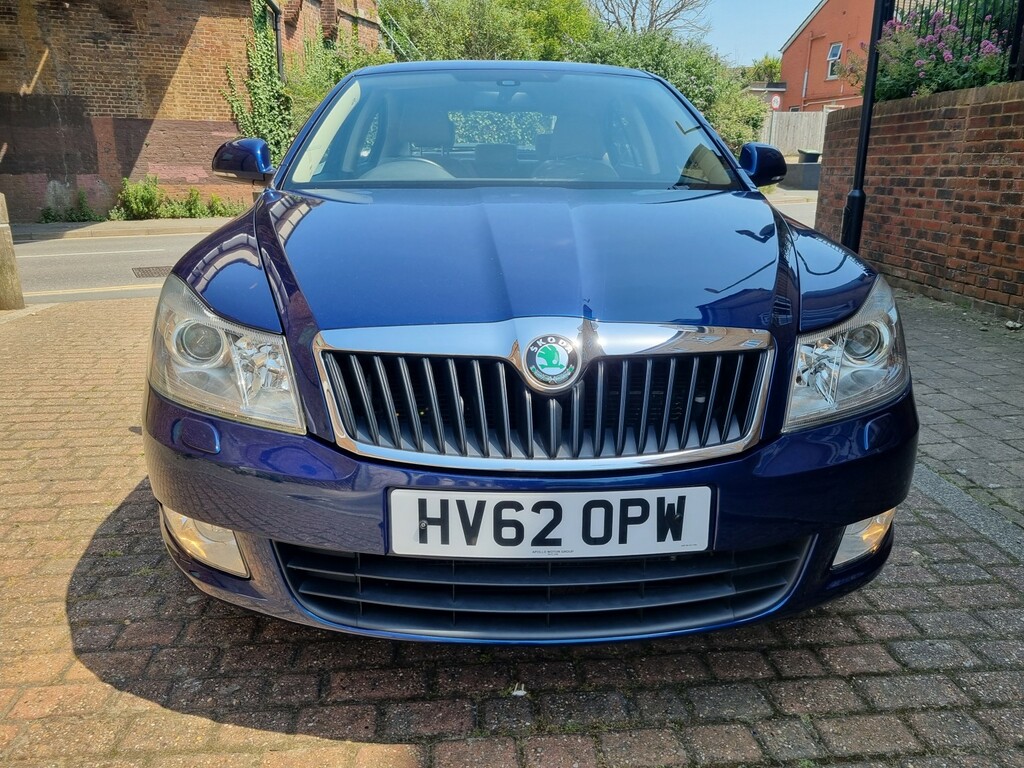 Skoda Octavia Hatchback 1.4 Tsi Elegance 2012 Blue #2