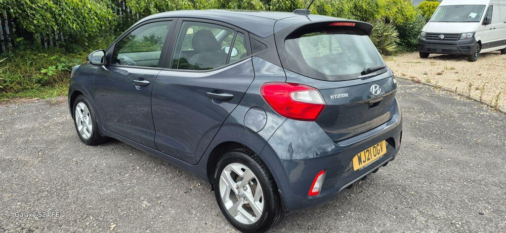 Hyundai I10 1.2 Se Connect Euro 6 Ss WJ21OGV Grey #3