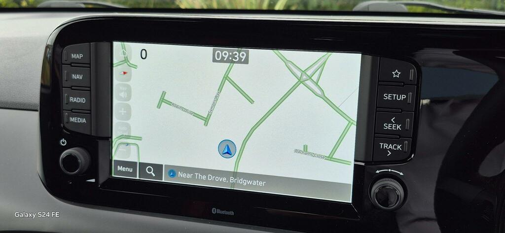 Hyundai I10 1.0 63 Advance Nav White #14