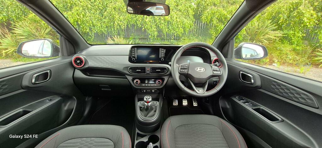 Hyundai I10 1.0 63 Advance Nav White #25