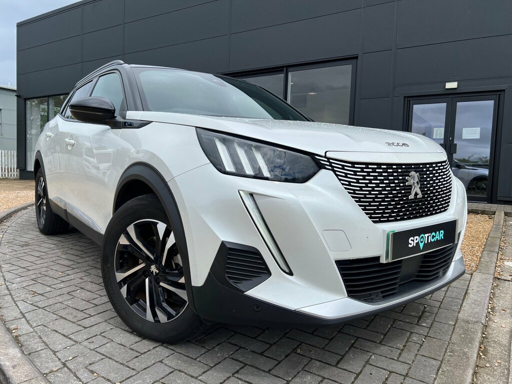 Peugeot e-2008 Gt 50Kw Ev136 White