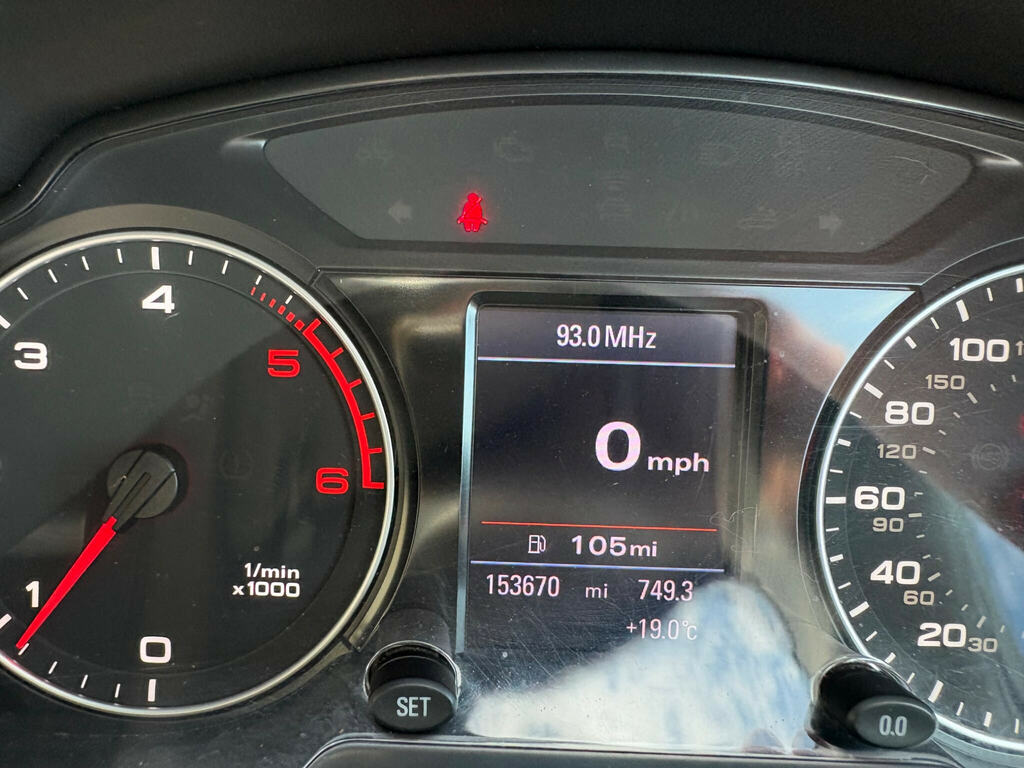 Audi Q5 2.0 Tdi Quattro Dpf S Line 168 Bhp Black #26