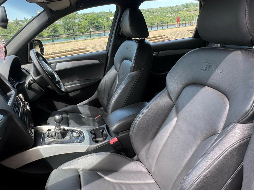 Audi Q5 2.0 Tdi Quattro Dpf S Line 168 Bhp Black #31
